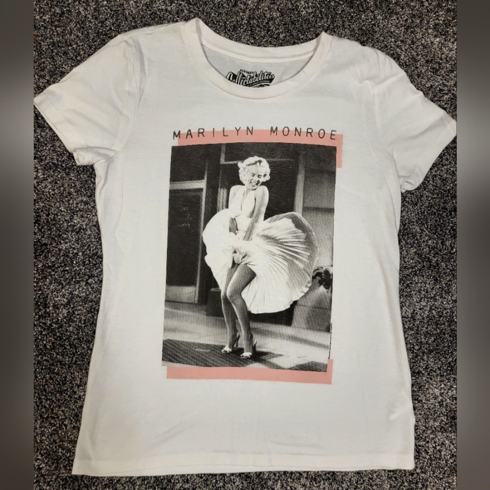 MARILYN MONROE Old Navy Collectabilitees